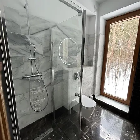 아파트호텔 Lesna & 3*