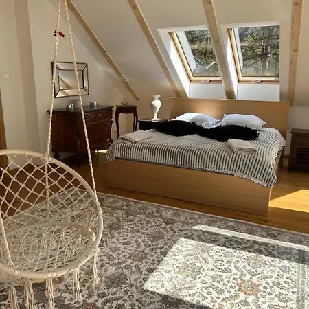 Lesna & Aparthotel 3*