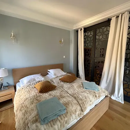 Lesna & Aparthotel