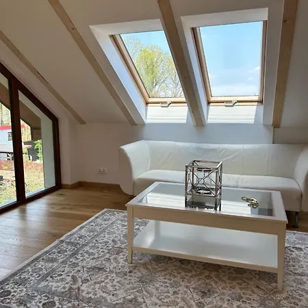 아파트호텔 Lesna & 3*