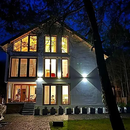Aparthotel Lesna &