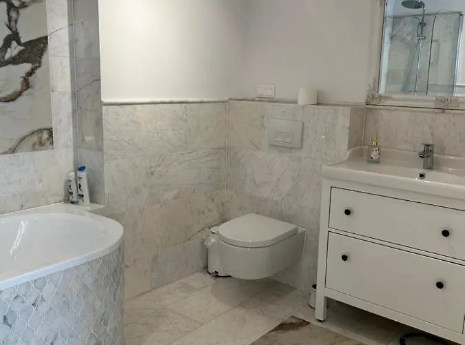 Aparthotel Lesna & 3*